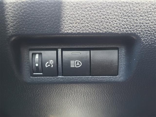 Photo of 2023 White Toyota RAV4