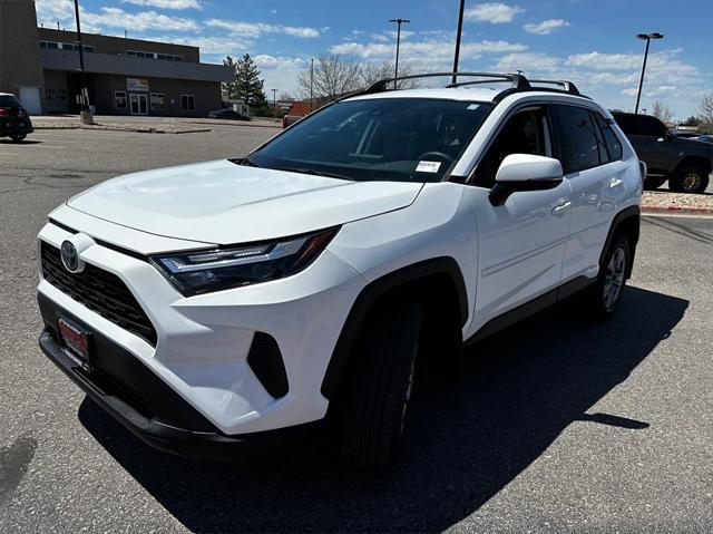 Photo of 2022 White Toyota RAV4 Hybrid