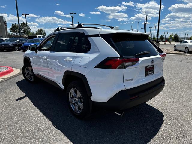 Photo of 2022 White Toyota RAV4 Hybrid
