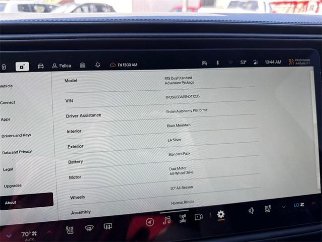 Photo of 2025 Silver Rivian R1S