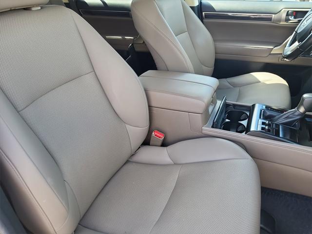Photo of 2021 White Lexus GX 460