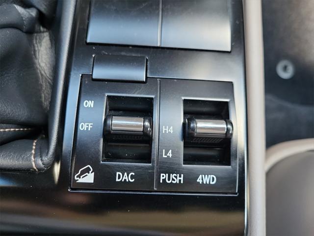 Photo of 2021 White Lexus GX 460
