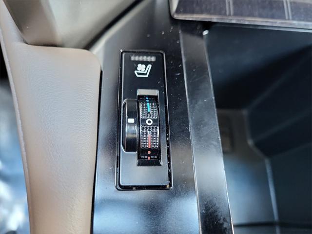 Photo of 2021 White Lexus GX 460