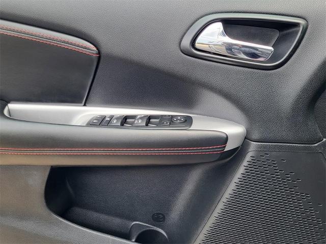 Photo of 2016 Silver Dodge Journey