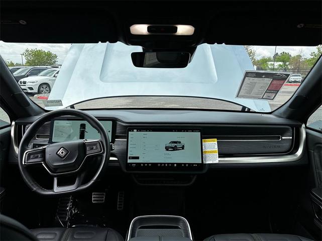 Photo of 2023 Silver Rivian R1T