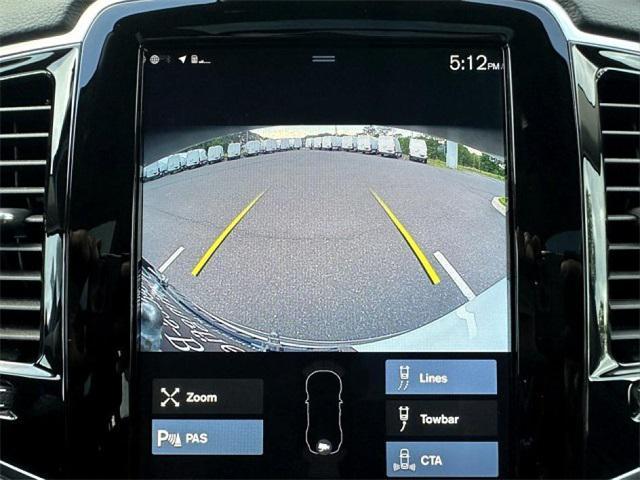 Photo of 2021 Crystal White Metallic Volvo XC90