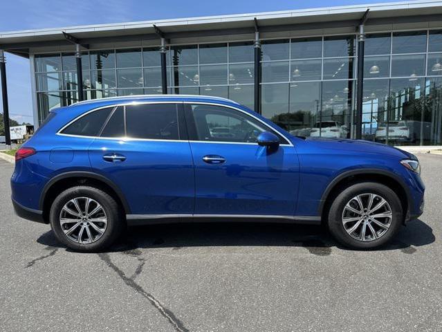Photo of 2023 Starling Blue Metallic Mercedes-Benz GLC 300