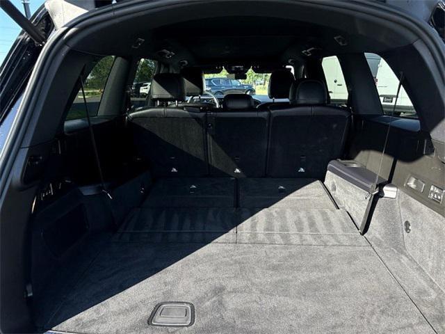 Photo of 2022 Black Mercedes-Benz GLS 450