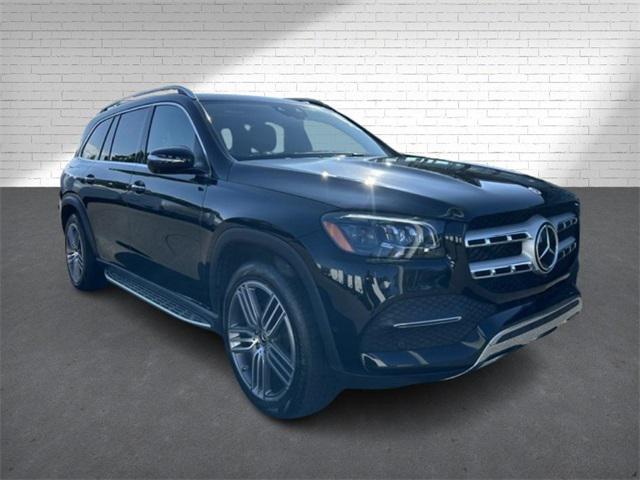 Photo of 2022 Black Mercedes-Benz GLS 450
