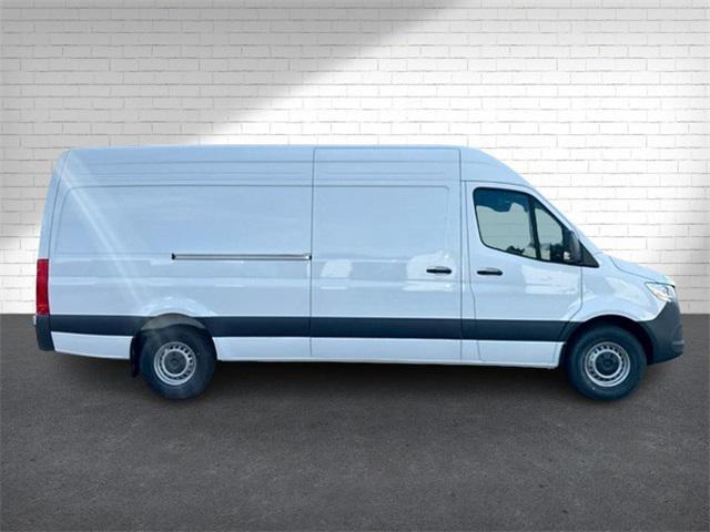 Photo of 2025  Mercedes-Benz Sprinter 2500