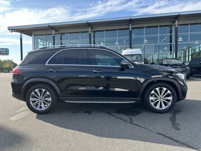 Photo of 2023 Black Mercedes-Benz GLE 350