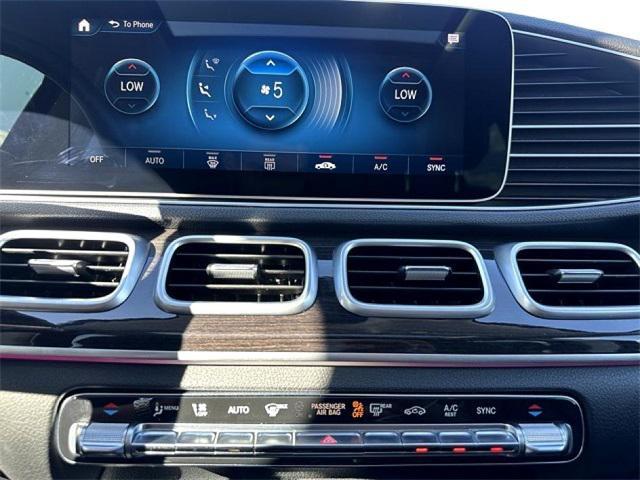 Photo of 2023 Black Mercedes-Benz GLE 350