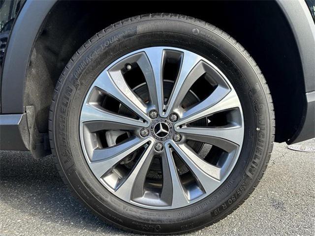 Photo of 2023 Black Mercedes-Benz GLE 350