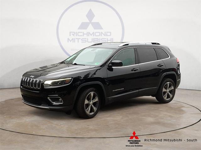 Photo of 2019 Diamond Black Jeep Cherokee
