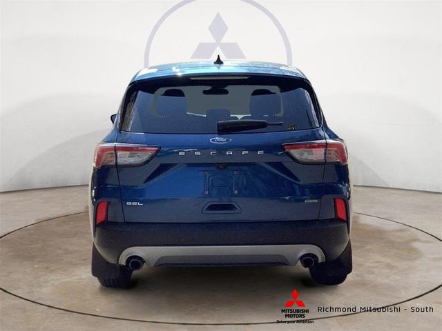 Photo of 2022 Blue Metallic Ford Escape