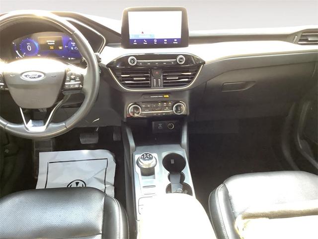 Photo of 2022 Blue Metallic Ford Escape