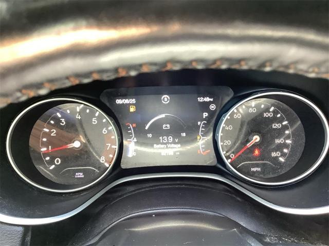 Photo of 2021 Pearl White Tri-Coat Jeep Compass