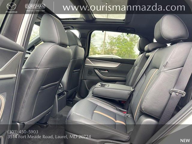 Photo of 2025 Rhodium White Premium Mazda CX-70