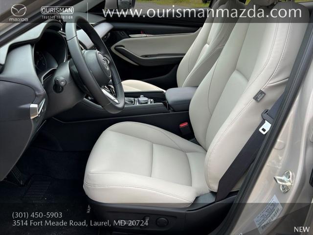 Photo of 2025 Platinum Quartz Metallic Mazda Mazda3