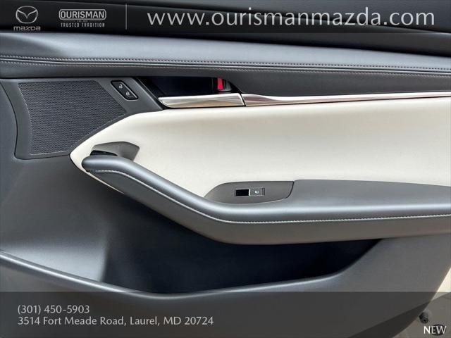 Photo of 2025 Platinum Quartz Metallic Mazda Mazda3