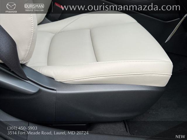 Photo of 2025 Platinum Quartz Metallic Mazda Mazda3