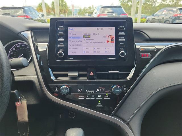 Photo of 2023 Ice Cap Toyota Camry