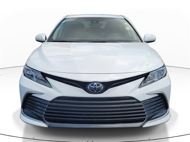 Photo of 2023 Ice Cap Toyota Camry