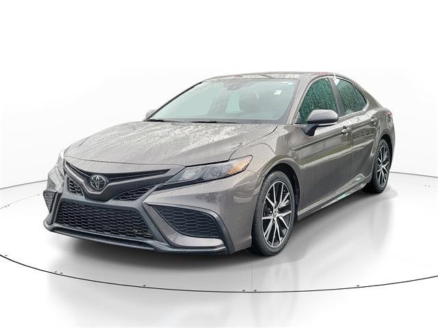 Photo of 2023 Predawn Gray Mica Toyota Camry