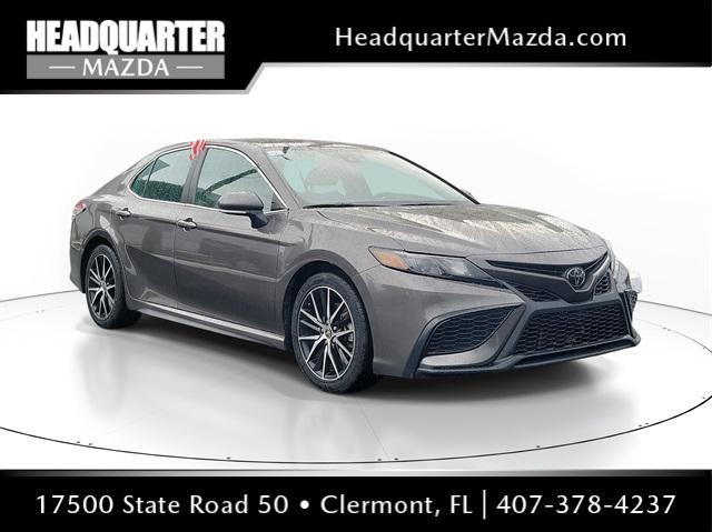 Photo of 2023 Predawn Gray Mica Toyota Camry