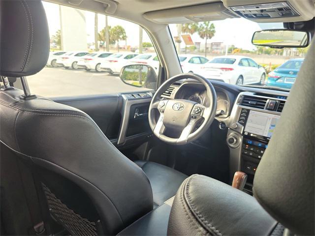 Photo of 2021 Blizzard Pearl Toyota 4Runner