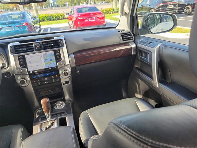 Photo of 2021 Blizzard Pearl Toyota 4Runner