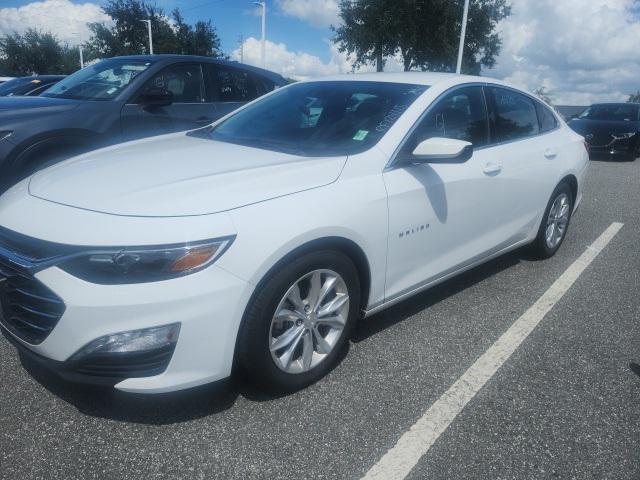 Photo of 2024 Summit White Chevrolet Malibu