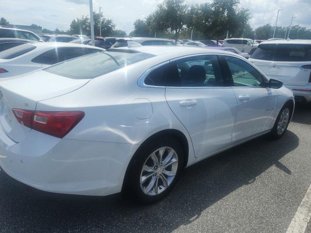 Photo of 2024 Summit White Chevrolet Malibu