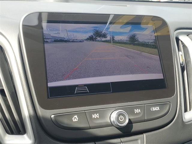 Photo of 2024 Summit White Chevrolet Malibu