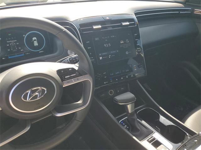 Photo of 2023 Phantom Black Hyundai TUCSON
