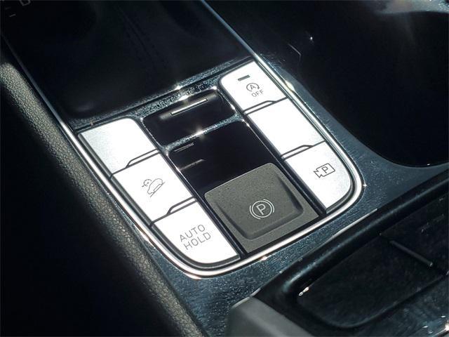 Photo of 2023 Phantom Black Hyundai TUCSON
