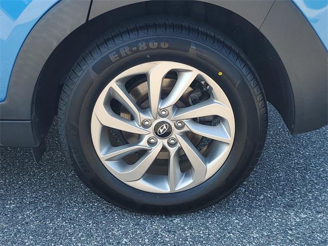 Photo of 2016 Caribbean Blue Hyundai TUCSON