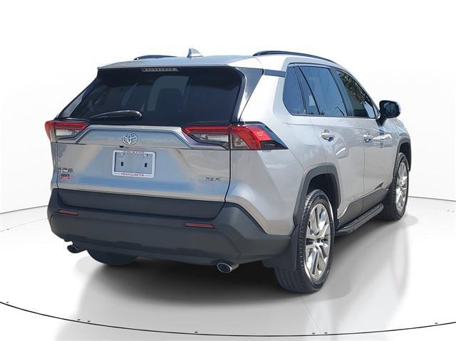 Photo of 2022 Silver Sky Metallic Toyota RAV4