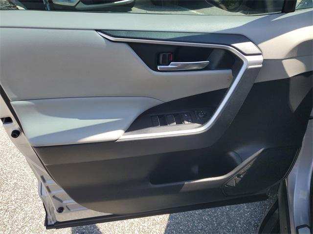 Photo of 2022 Silver Sky Metallic Toyota RAV4