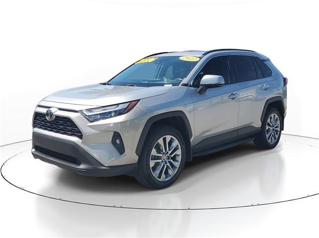 Photo of 2022 Silver Sky Metallic Toyota RAV4