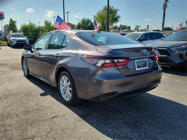 Photo of 2023 Gray Toyota Camry