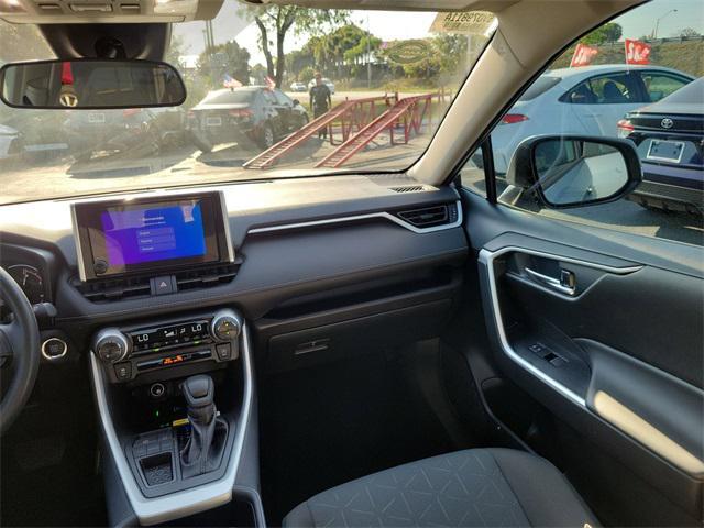 Photo of 2025 Silver Sky Metallic Toyota RAV4