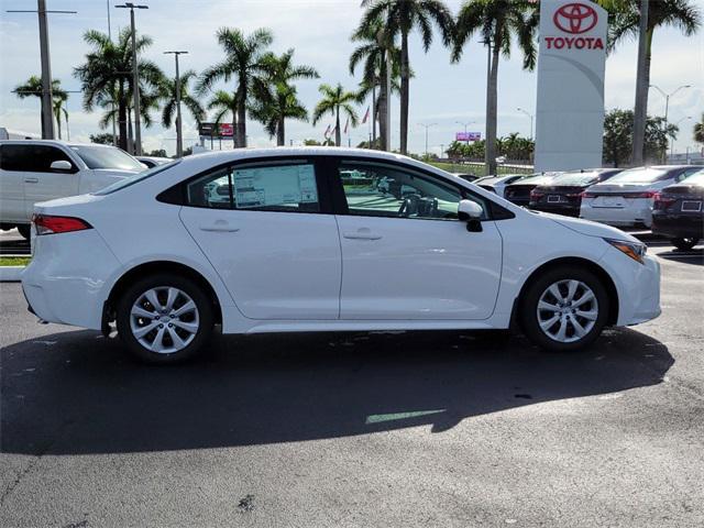 Photo of 2025 Ice Cap Toyota Corolla