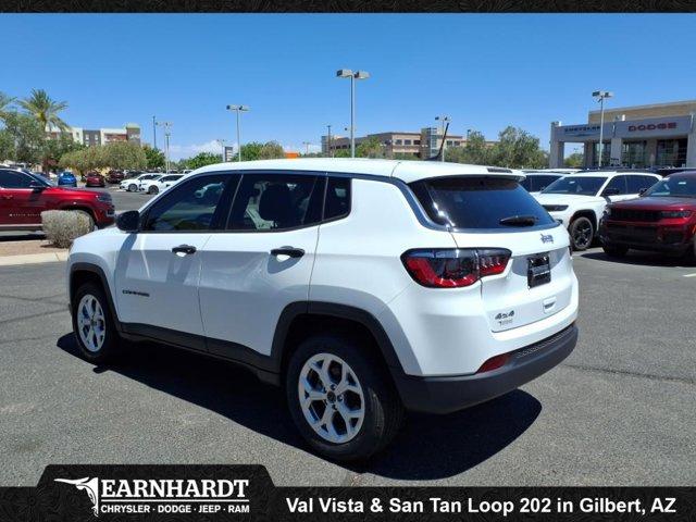 Photo of 2025 Bright White Clearcoat Jeep Compass