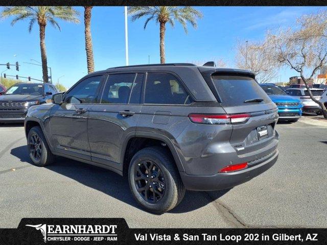 Photo of 2025 Baltic Gray Metallic Clearcoat Jeep Grand Cherokee