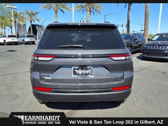 Photo of 2025 Baltic Gray Metallic Clearcoat Jeep Grand Cherokee