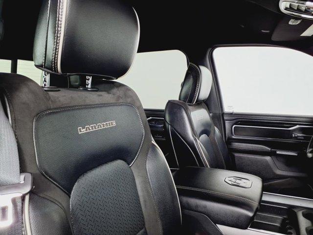 Photo of 2022 Diamond Black Crystal Pearlcoat RAM 1500