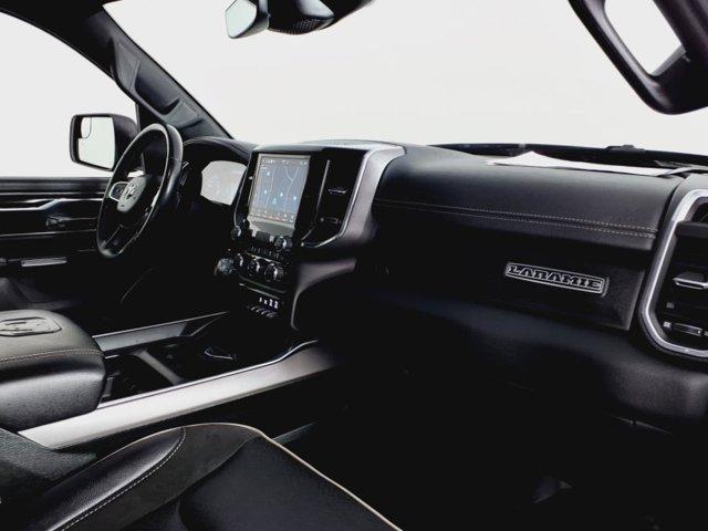 Photo of 2022 Diamond Black Crystal Pearlcoat RAM 1500