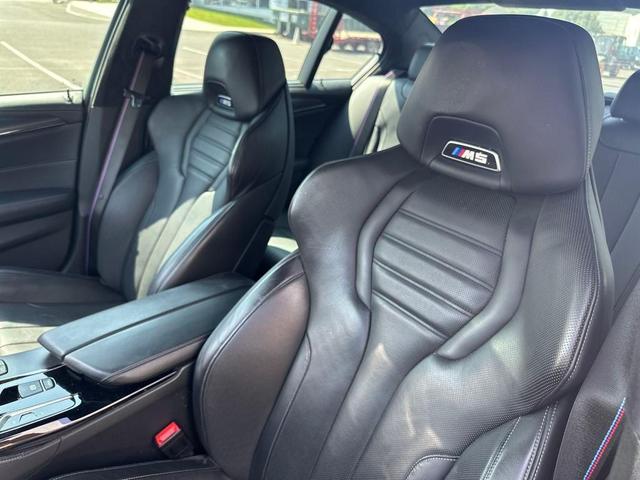 Photo of 2019 Black Sapphire Metallic BMW M5