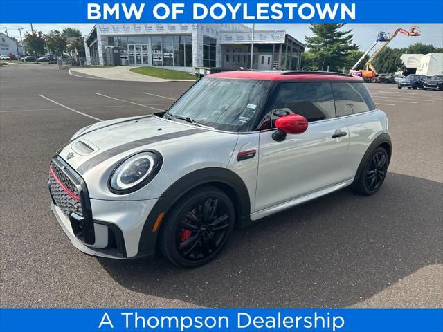 Photo of 2022 White Silver Metallic MINI Hardtop